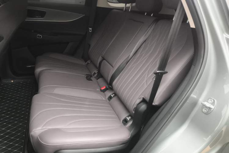 Used Chery Tiggo 9 C-DM 2025 1.5T 106KM Ultra-Comfort Edition 5 Seats Lithium-NMC Left Rear Seat