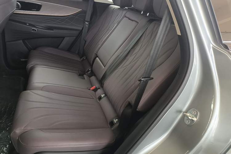 Used Chery Tiggo 9 C-DM 2025 1.5T 106KM Ultra-Comfort Edition 5 Seats Lithium-NMC Left Rear Seat