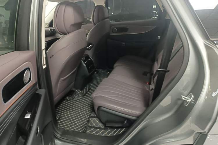 Used Chery Tiggo 9 C-DM 2025 1.5T 106KM Ultra-Comfort Edition 5 Seats Lithium-NMC Left Rear Seat