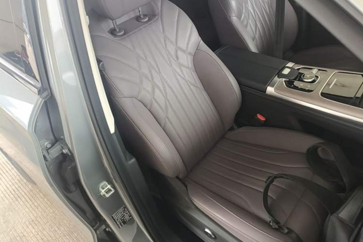 Used Chery Tiggo 9 C-DM 2025 1.5T 106KM Ultra-Comfort Edition 5 Seats Lithium-NMC Right Front Seat
