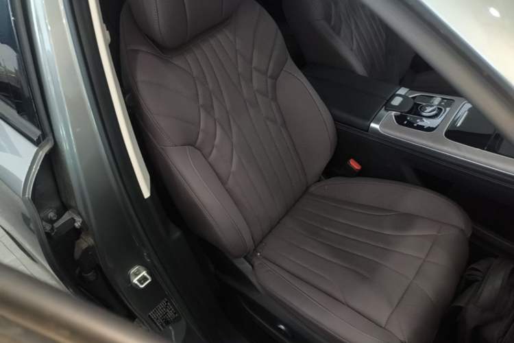 Used Chery Tiggo 9 C-DM 2025 1.5T 106KM Ultra-Comfort Edition 5 Seats Lithium-NMC Right Front Seat