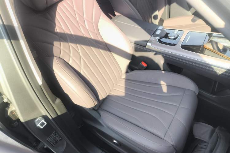 Used Chery Tiggo 9 C-DM 2025 1.5T 106KM Ultra-Comfort Edition 5 Seats Lithium-NMC Right Front Seat