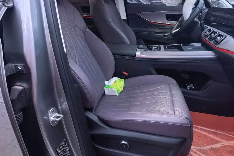 Used Chery Tiggo 9 C-DM 2025 1.5T 106KM Ultra-Comfort Version 7 Seats Lithium Iron Phosphate Right Front Seat