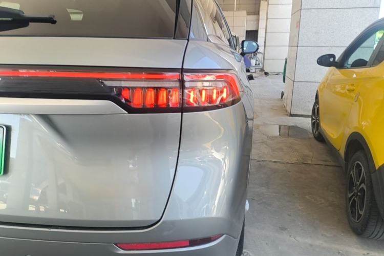 Used Chery Tiggo 9 C-DM 2025 1.5T 106KM Ultra-Comfort Edition 5 Seats Lithium-NMC Right Rear Taillight