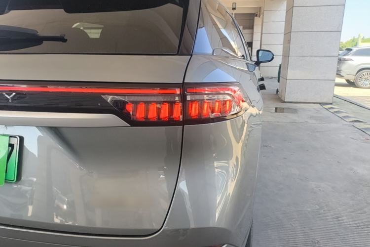 Used Chery Tiggo 9 C-DM 2025 1.5T 106KM Ultra-Comfort Edition 5 Seats Lithium-NMC Right Rear Taillight
