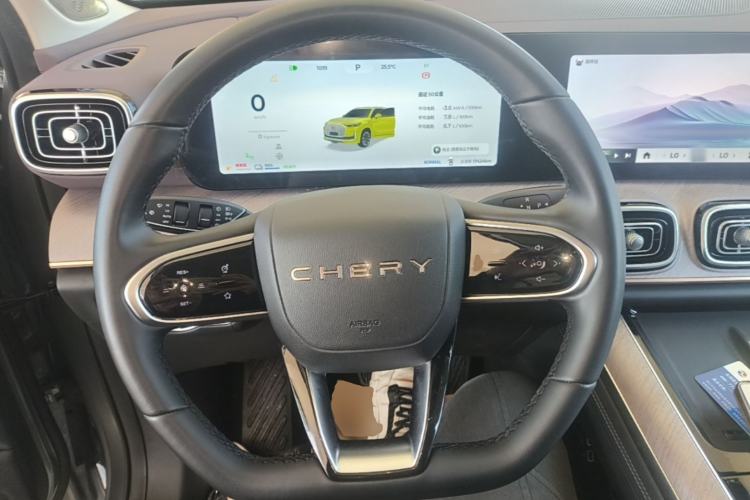 Used Chery Tiggo 9 C-DM 2025 1.5T 106KM Ultra-Comfort Edition 5 Seats Lithium-NMC Steering Wheel