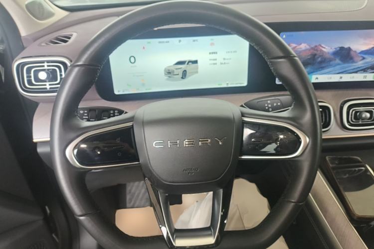 Used Chery Tiggo 9 C-DM 2025 1.5T 106KM Ultra-Comfort Edition 5 Seats Lithium-NMC Steering Wheel