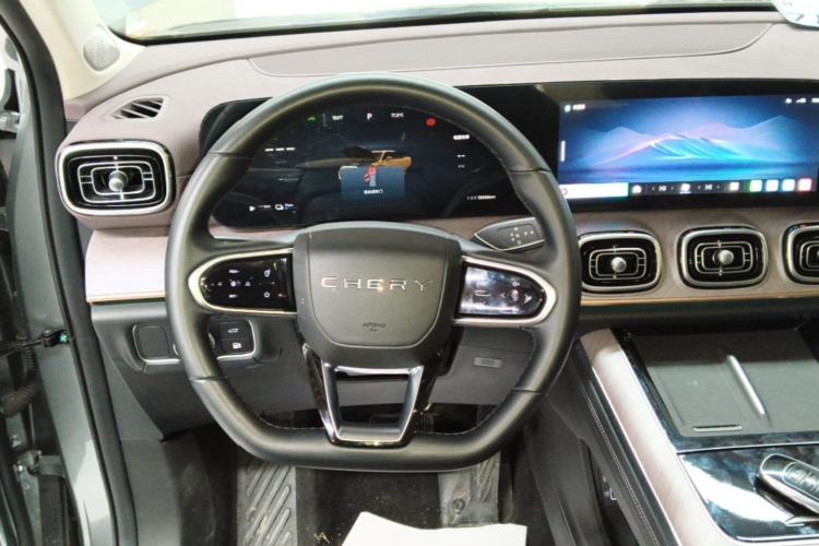 Used Chery Tiggo 9 C-DM 2025 1.5T 106KM Ultra-Comfort Edition 5 Seats Lithium-NMC Steering Wheel