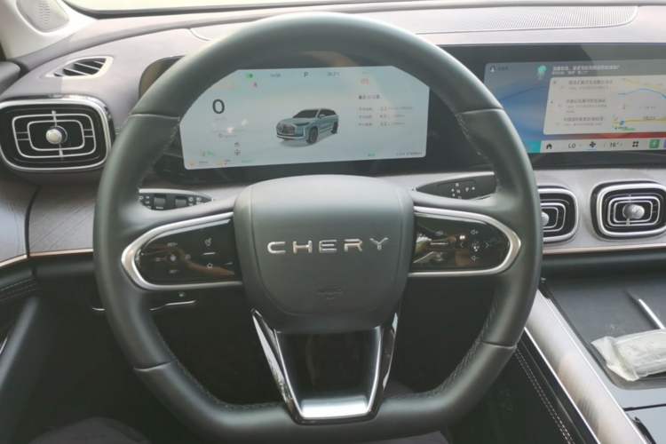 Used Chery Tiggo 9 C-DM 2025 1.5T 106KM Ultra-Comfort Edition 5 Seats Lithium-NMC Steering Wheel