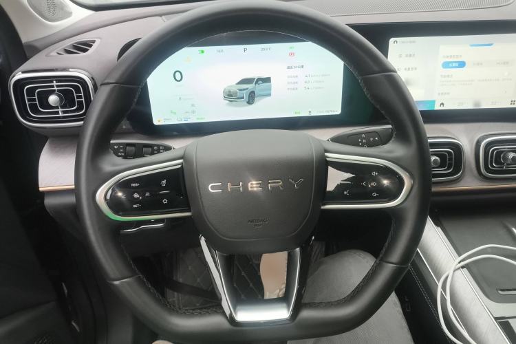 Used Chery Tiggo 9 C-DM 2025 1.5T 106KM Ultra-Comfort Edition 5 Seats Lithium-NMC Steering Wheel