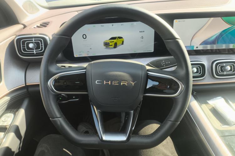 Used Chery Tiggo 9 C-DM 2025 1.5T 106KM Ultra-Comfort Edition 5 Seats Lithium-NMC Steering Wheel