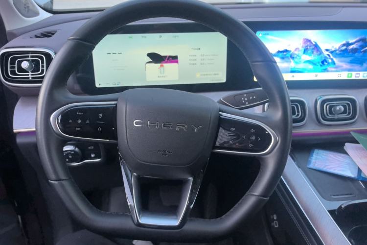 Used Chery Tiggo 9 C-DM 2025 1.5T 106KM Ultra-Comfort Edition 5 Seats Lithium-NMC Steering Wheel