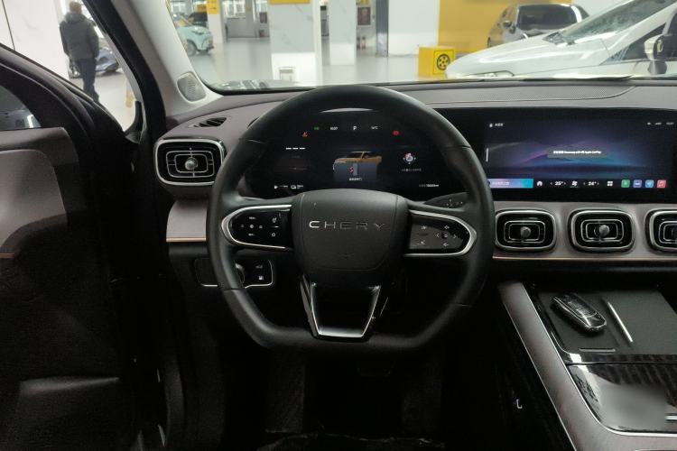 Used Chery Tiggo 9 C-DM 2025 1.5T 106KM Ultra-Comfort Edition 5 Seats Lithium-NMC Steering Wheel