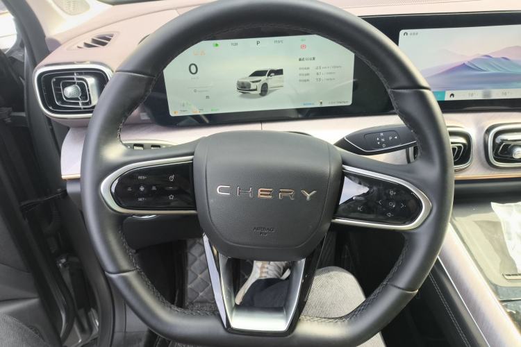 Used Chery Tiggo 9 C-DM 2025 1.5T 106KM Ultra-Comfort Edition 5 Seats Lithium-NMC Steering Wheel