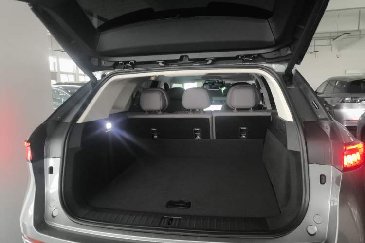 Used Chery Tiggo 9 C-DM 2025 1.5T 106KM Ultra-Comfort Edition 5 Seats Lithium-NMC Trunk