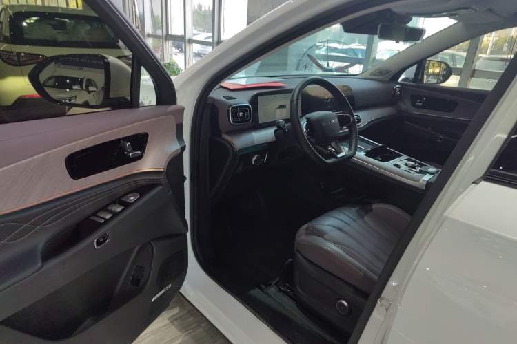 Used Chery Tiggo 9 C-DM 2025 1.5T 106KM Ultra-Enjoyment Version 5 Seats Lithium Iron Phosphate Driver Seat