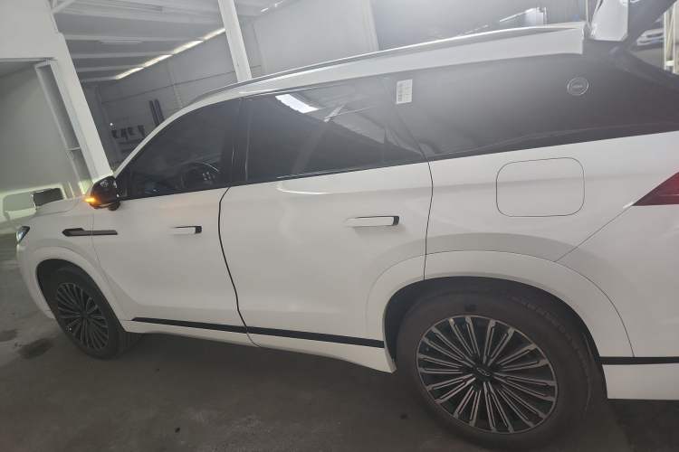 Used Chery Tiggo 9 C-DM 2025 1.5T 106KM Ultra-Enjoyment Version 5 Seats Lithium Iron Phosphate Exterior 3