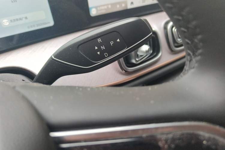 Used Chery Tiggo 9 C-DM 2025 1.5T 106KM Enjoy Edition 5 Seats Lithium-Ion Battery Gear Lever