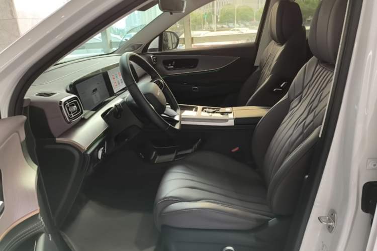Used Chery Tiggo 9 C-DM 2025 1.5T 106KM Ultra-Enjoyment Version 5 Seats Lithium Iron Phosphate Left Front Seat