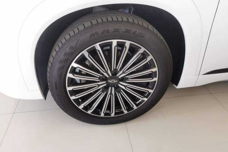 Used Chery Tiggo 9 C-DM 2025 1.5T 106KM Ultra-Comfort Edition 5 Seats Lithium-NMC Left Front Wheel Hub
