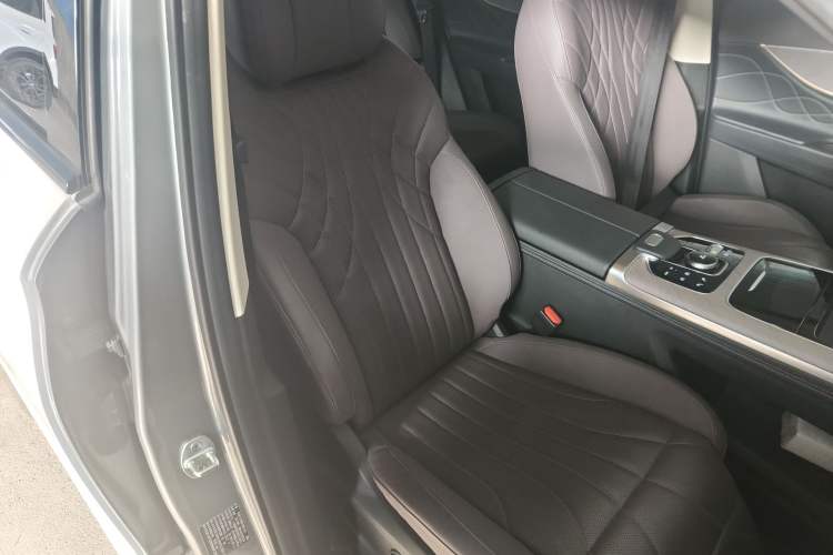 Used Chery Tiggo 9 C-DM 2025 1.5T 106KM Ultra-Enjoyment Version 5 Seats Lithium Iron Phosphate Right Front Seat