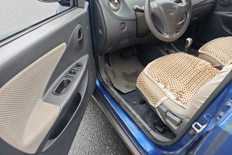 Used Chery X1 2010 1.3L AMT Luxury Edition Driver Seat