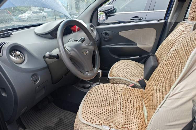 Used Chery X1 2010 1.3L AMT Luxury Edition Left Front Seat