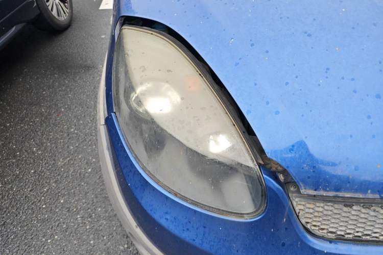 Used Chery X1 2010 1.3L AMT Luxury Edition Right Front Headlight