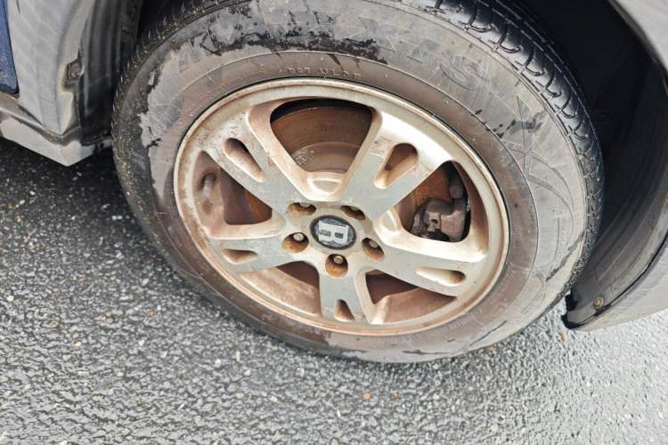Used Chery X1 2010 1.3L AMT Luxury Edition Right Front Wheel Hub