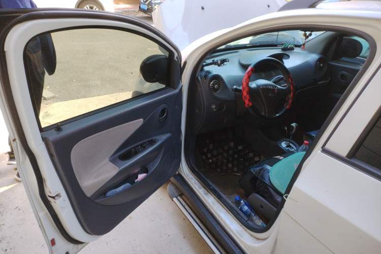 Used Chery X1 2010 1.3L AMT Luxury Edition Driver Seat