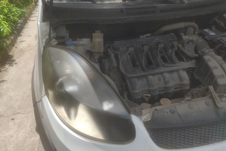 Used Chery X1 2010 Edition Enhanced Model 1.3L Manual Comfort Version Engine Bay Right