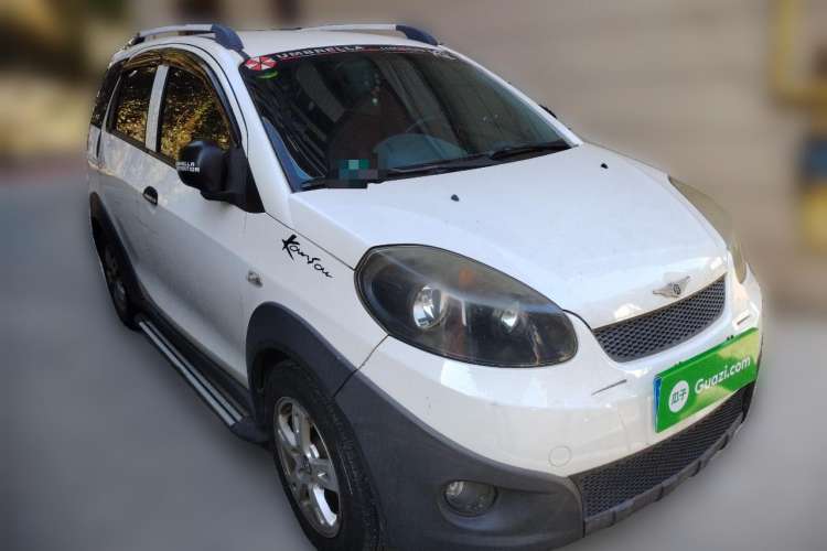 Used Chery X1 2010 1.3L AMT Luxury Edition Front Right 45 Deg