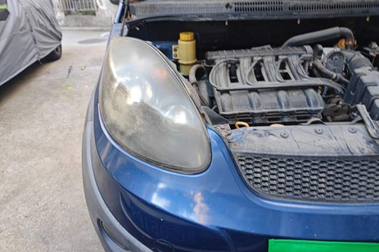 Used Chery X1 2011 1.3L Manual Luxury Edition Right Front Headlight