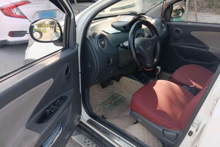 Used Chery X1 2011 1.3L AMT Luxury Model Driver Seat