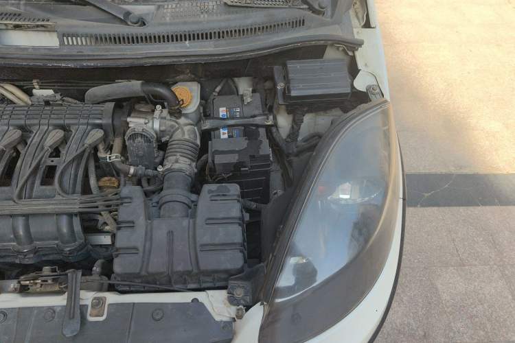 Used Chery X1 2011 1.3L Manual Luxury Edition Engine Bay Left