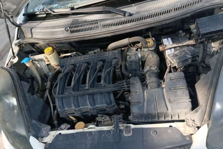 Used Chery X1 2011 1.3L AMT Luxury Model Engine Bay