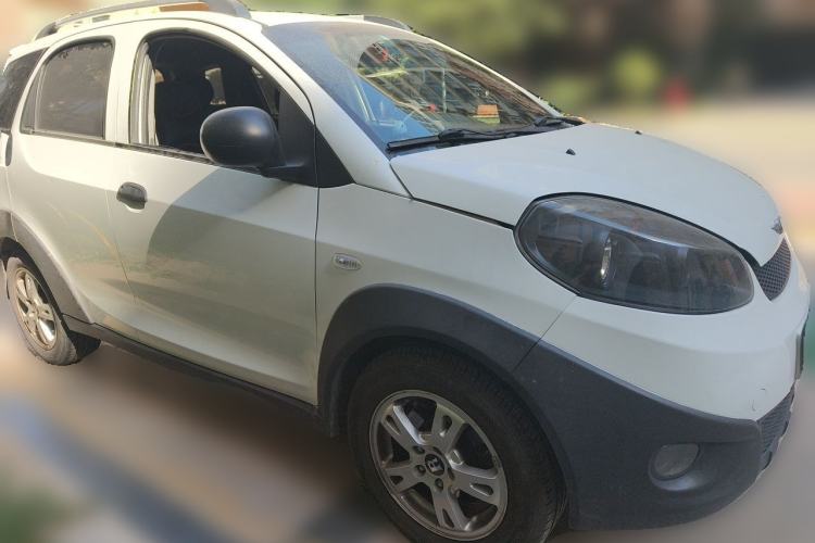 Used Chery X1 2011 1.3L Manual Luxury Edition Front Right 45 Deg