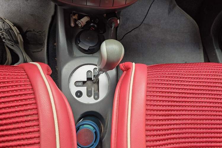 Used Chery X1 2011 1.3L AMT Luxury Model Gear Lever