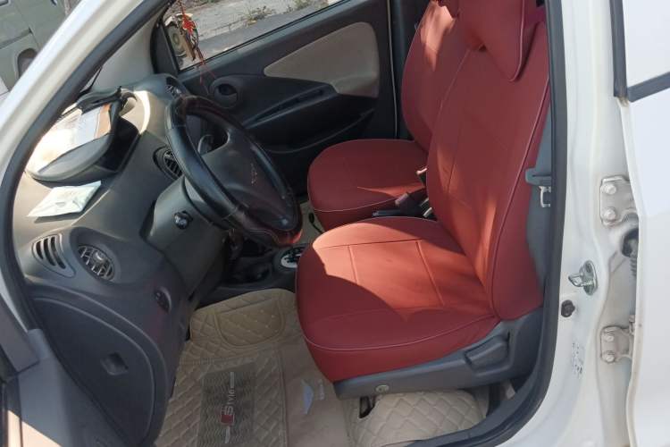 Used Chery X1 2011 1.3L AMT Luxury Model Left Front Seat