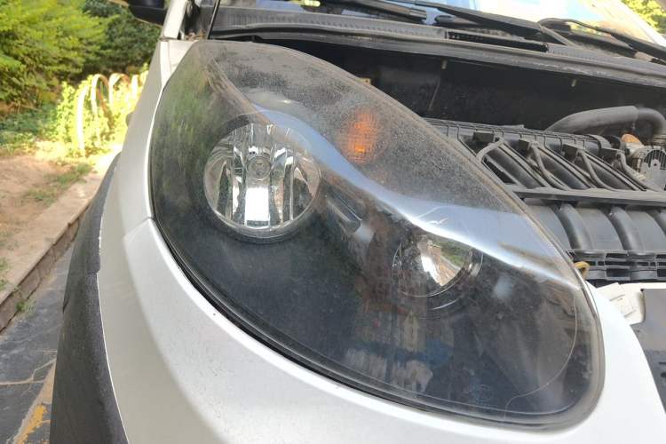 Used Chery X1 2011 1.3L Manual Luxury Edition Right Front Headlight