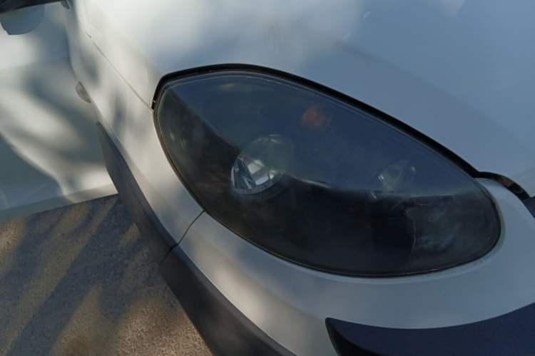 Used Chery X1 2011 1.3L AMT Luxury Model Right Front Headlight