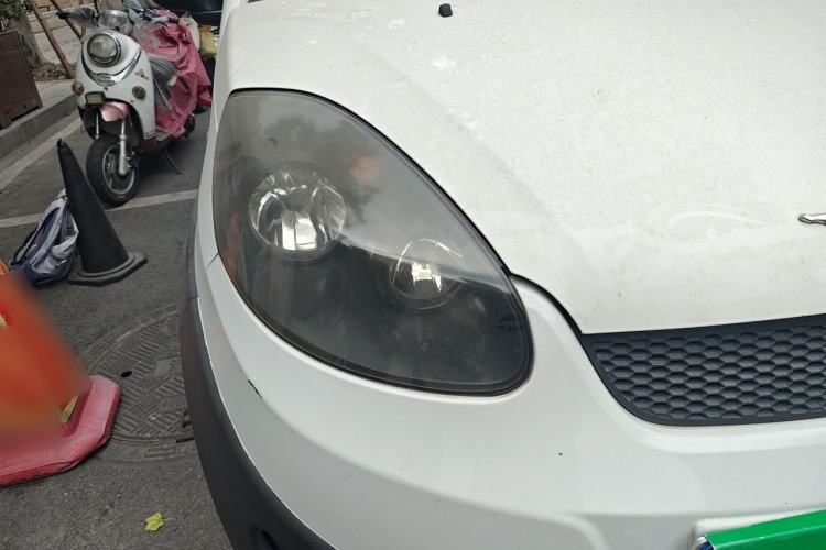 Used Chery X1 2011 1.3L AMT Luxury Model Right Front Headlight