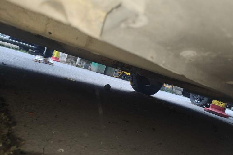 Used Chery X1 2011 1.3L AMT Luxury Model Chassis Front Left
