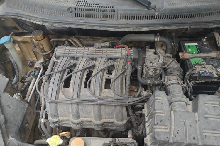 Used Chery X1 2011 1.3L AMT Luxury Model Engine Bay