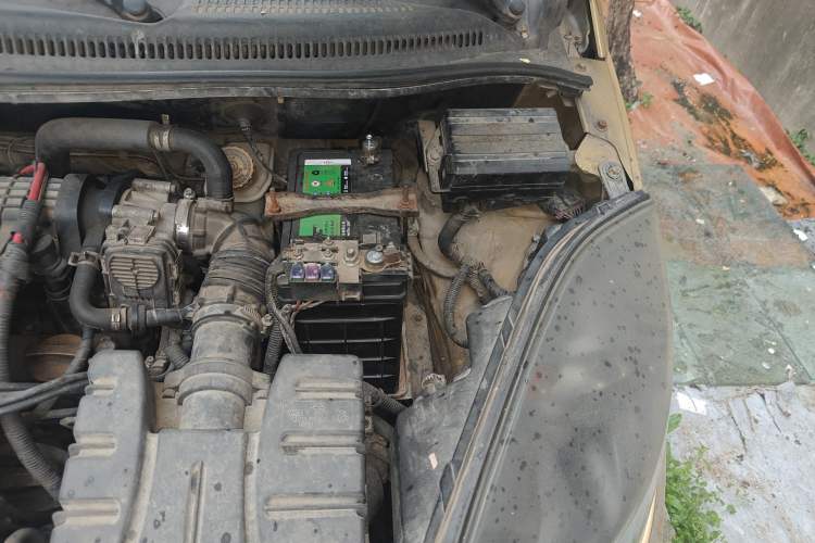 Used Chery X1 2011 1.3L AMT Luxury Model Engine Bay Left