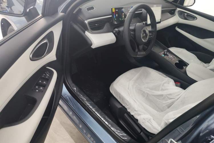 Used Chery X1 2012 1.5L Manual Sport Version Interior 2