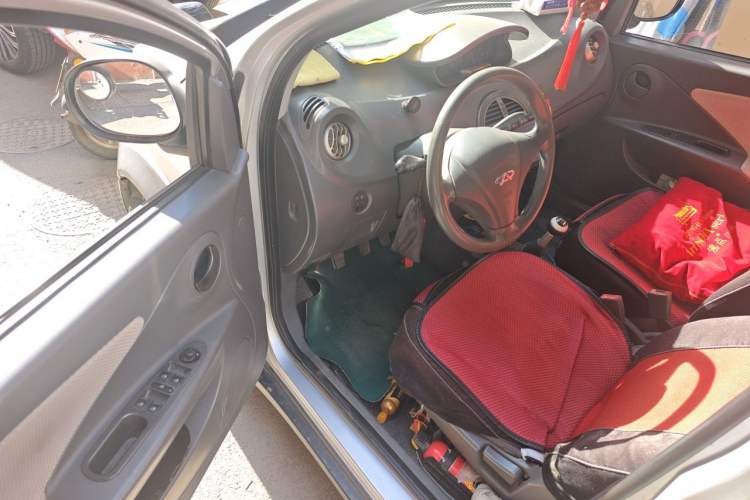 Used Chery X1 2012 1.5L Manual Luxury Version Driver Seat