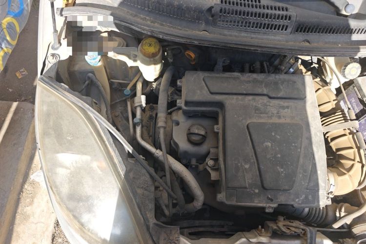 Used Chery X1 2012 1.5L Manual Luxury Version Engine Bay Right