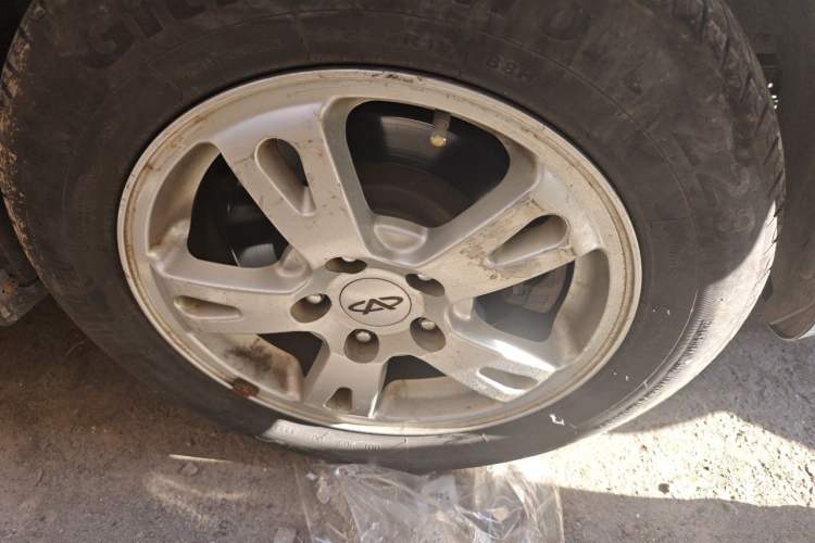 Used Chery X1 2012 1.5L Manual Luxury Version Right Front Wheel Hub