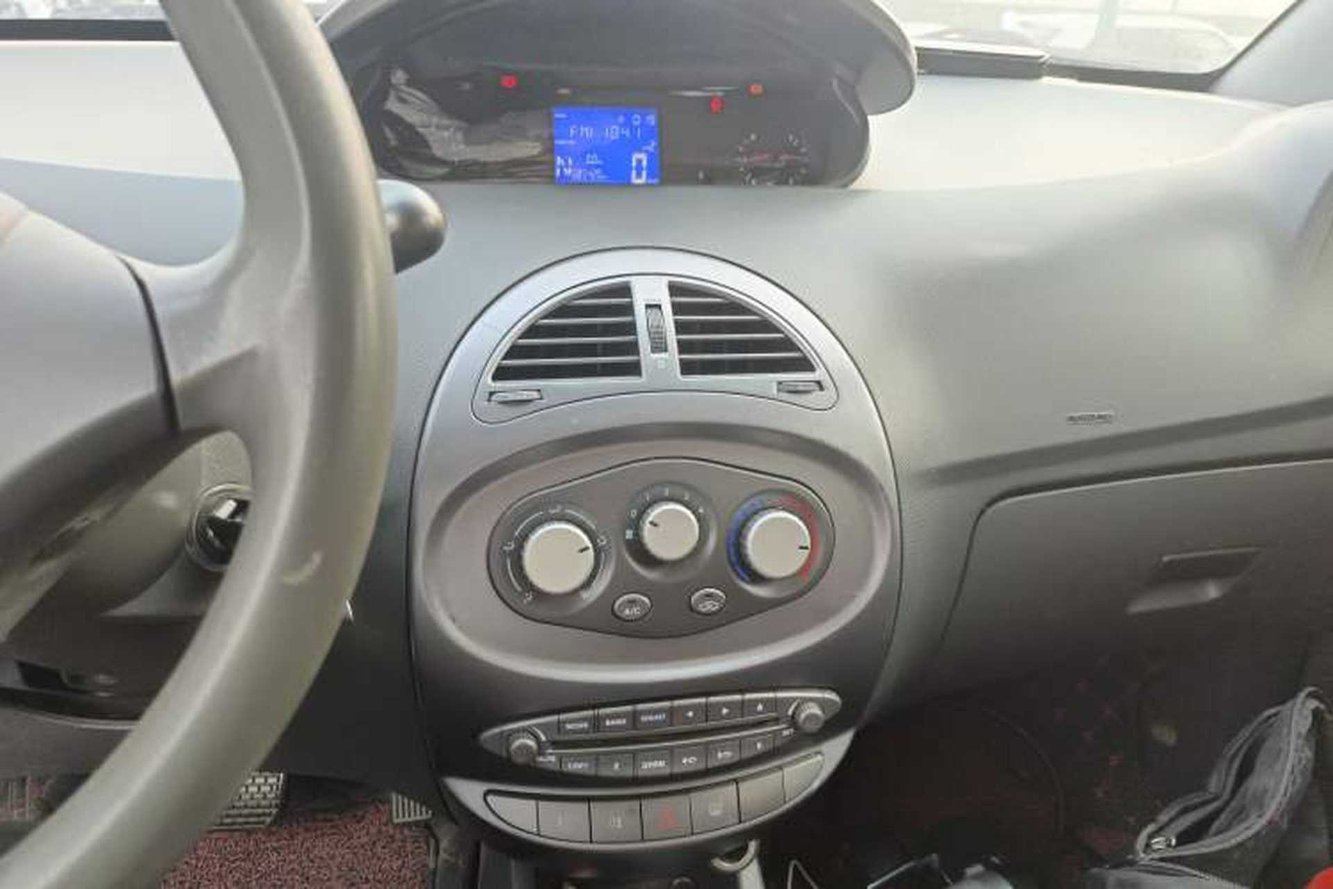 Used Chery X1 2012 1.3L AMT Luxury Model Audio And AC Panel